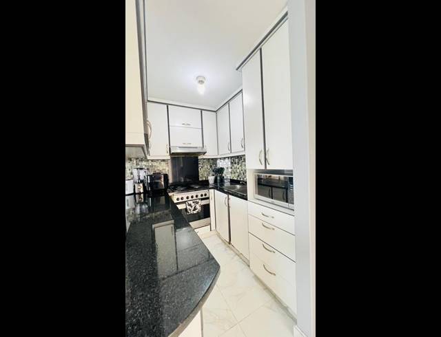 3 BEDROOM DUPLEX FOR SALE IN EASTBURY